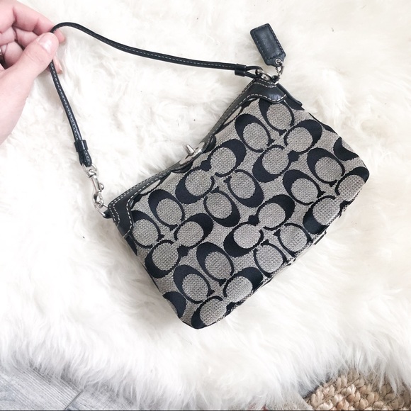 COACH Signature canvas wristlet - Picture 7 of 9